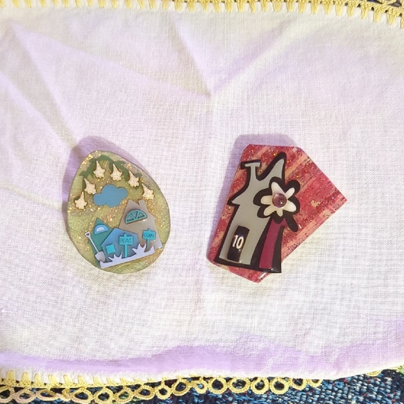 Spring House Pins - Picture 2 of 6